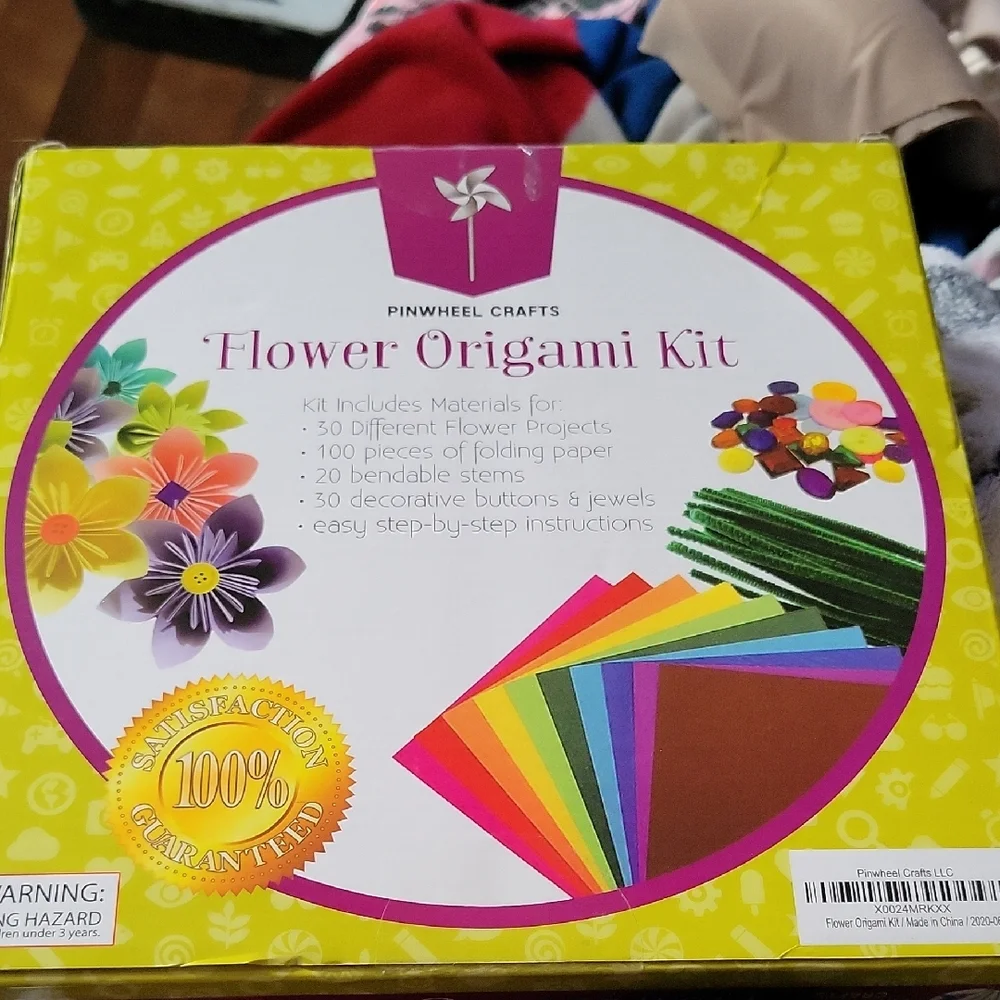 Flower Origami Kit - 150 Piece Set with Purple, Yellow, Orange, Blue